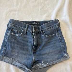 Hollister Women's Classic Blue Jean Shorts